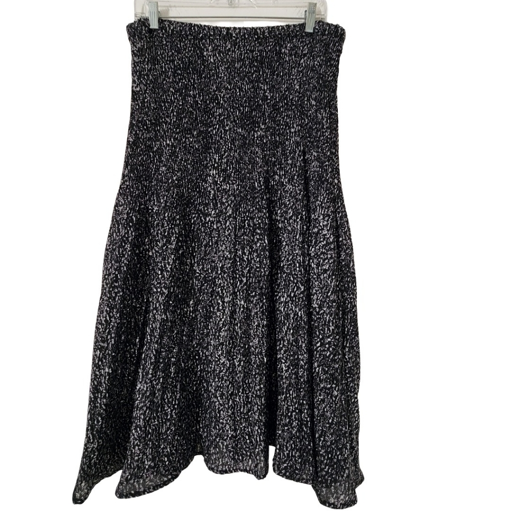 Banana Republic Pleated Midi Skirt (L) - Picture 5 of 6